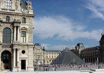 i don't think the addition to the louvre looks all that bad for a foyer